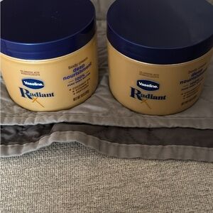*NEW* Vaseline Radiant X Body Cream